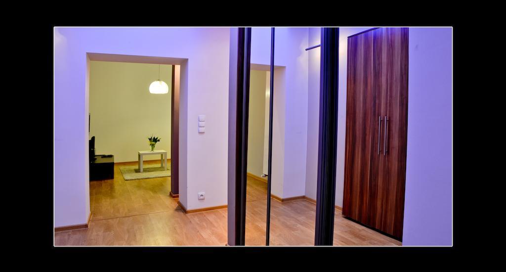 777 Apartaments Краков Номер фото