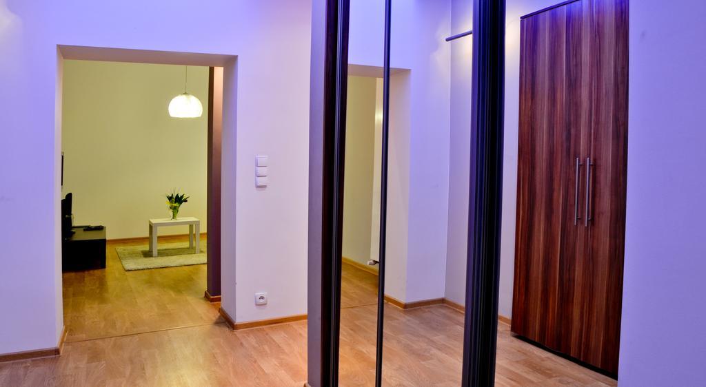777 Apartaments Краков Экстерьер фото