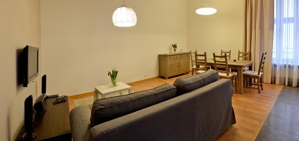 777 Apartaments Краков Экстерьер фото