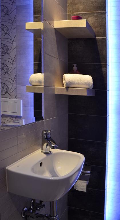 777 Apartaments Краков Экстерьер фото