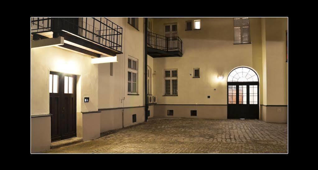 777 Apartaments Краков Экстерьер фото