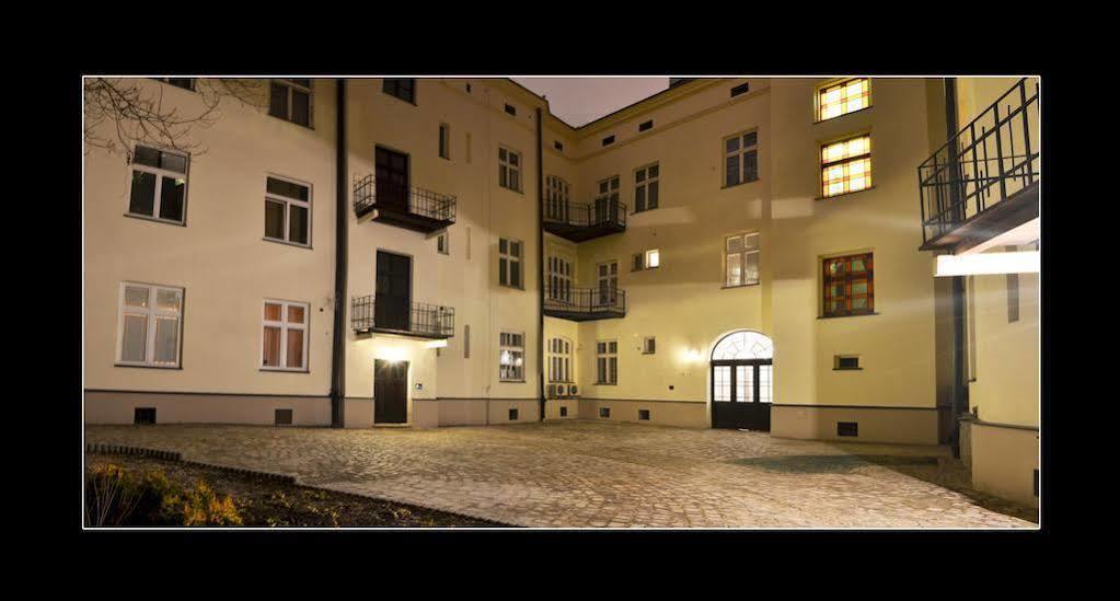 777 Apartaments Краков Экстерьер фото